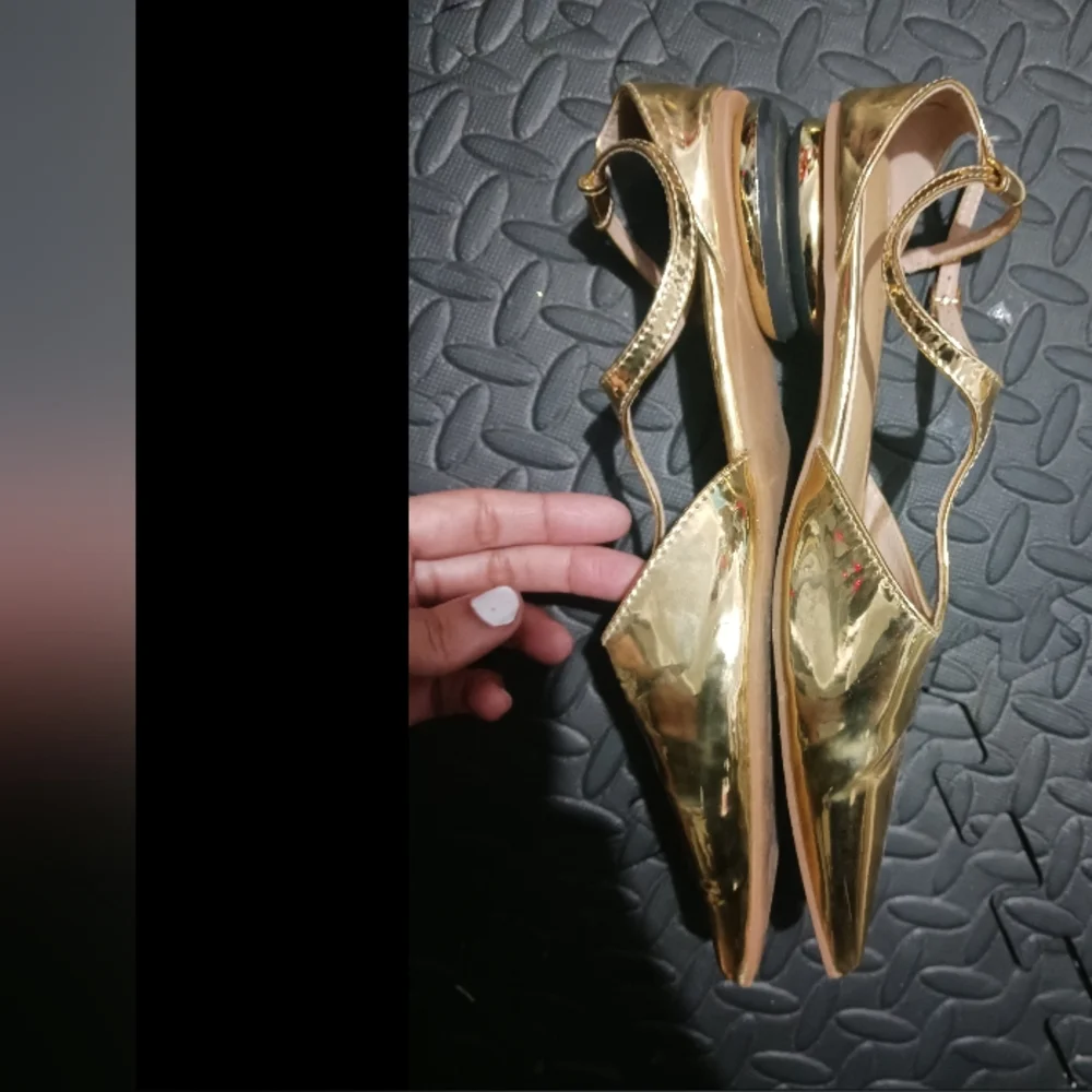 Women Gold Mirror T Strap Pointy Flat Shoes - Picture 8 of 11